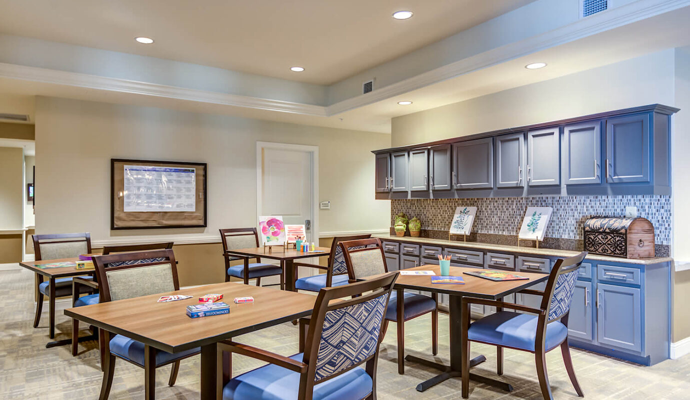 Arts/crafts and game room