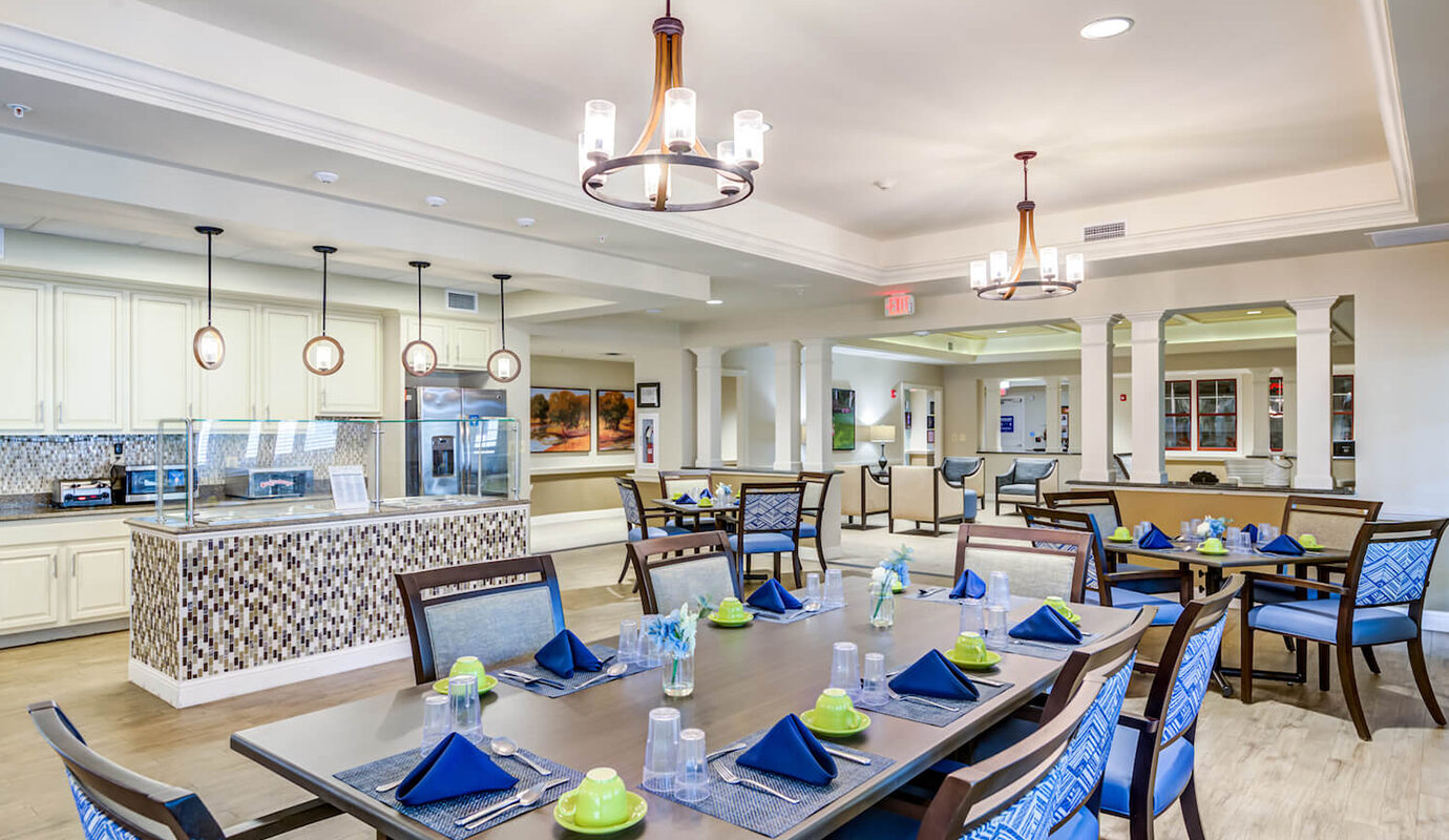 Dining room near kitchen