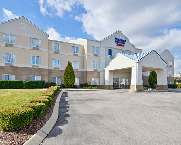 Fairfield Inn & Suites exterior